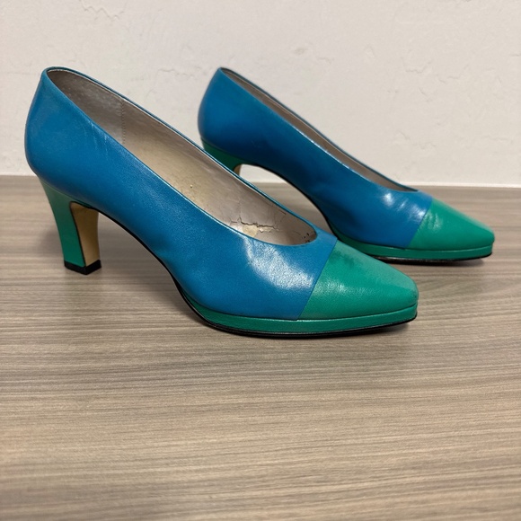 Vintage Blue& Green Nine West heels - Picture 2 of 7